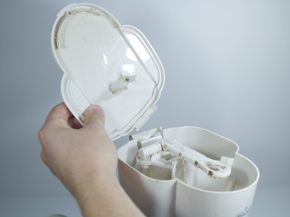 Rival CM4015 Lid Replacement: crwdns2935265:04crwdnd2935265:02crwdnd2935265:02crwdne2935265:0