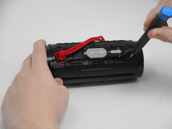 JBL Flip 6 Motherboard Replacement: crwdns2935265:013crwdnd2935265:02crwdnd2935265:03crwdne2935265:0