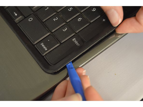 Dell Inspiron 1564 CPU Fan Replacement: crwdns2935265:06crwdnd2935265:02crwdnd2935265:02crwdne2935265:0