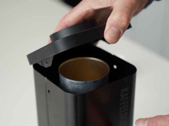 Kaffelogic Nano 7/LINK (A/B/C-N Serial) Motor Replacement, Lift the closure: Schritt 2, Bild 2 von 2