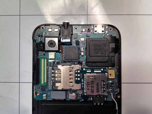 Disassembling Samsung Captivate Glide Phone, The Phone's Innards: crwdns2935265:05crwdnd2935265:02crwdnd2935265:03crwdne2935265:0