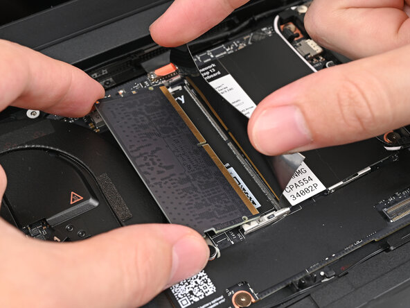 Framework Laptop 13 Pro DDR5 SO-DIMM Memory Replacement, Install the DDR5 Memory: step 10, image 1 of 3
