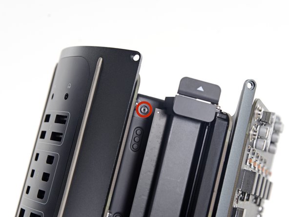 Mac Pro Late 2013 CMOS Battery Replacement: crwdns2935265:018crwdnd2935265:02crwdnd2935265:02crwdne2935265:0