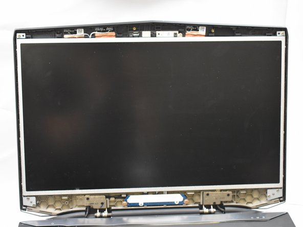 Alienware M17x Display Assembly Replacement: crwdns2935265:06crwdnd2935265:03crwdnd2935265:03crwdne2935265:0