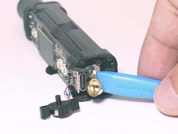 XMAX V3 Pro Disassembly, Continued Removal of Negative Terminal: crwdns2935265:010crwdnd2935265:02crwdnd2935265:03crwdne2935265:0