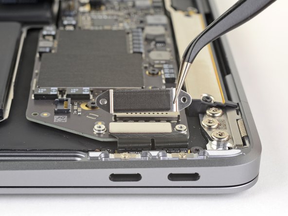 MacBook Air 13" Early 2020 USB-C Board Replacement, Remove the USB-C board: crwdns2935265:05crwdnd2935265:02crwdnd2935265:02crwdne2935265:0