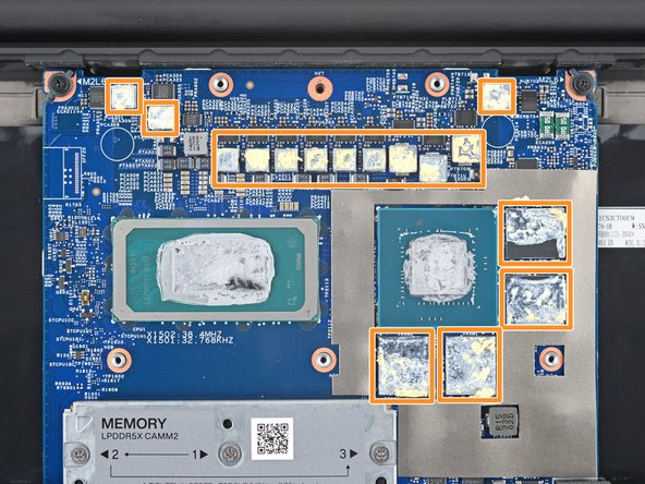 Lenovo ThinkPad P1 Gen 7 Fans and Heatsink Assembly Replacement, Thermal paste application: crwdns2935265:019crwdnd2935265:02crwdnd2935265:03crwdne2935265:0