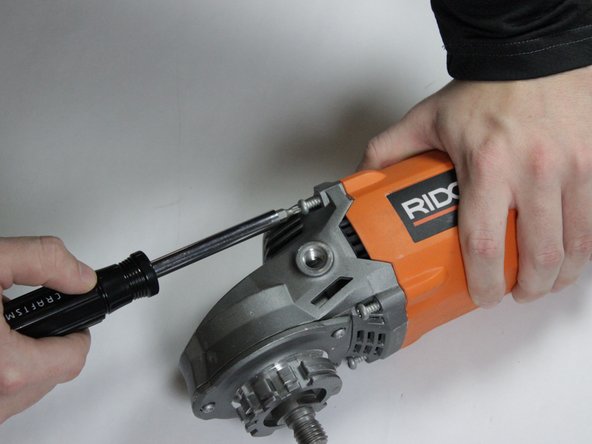 Ridgid Angle Grinder R10202 Motor Housing Replacement: crwdns2935265:07crwdnd2935265:02crwdnd2935265:02crwdne2935265:0