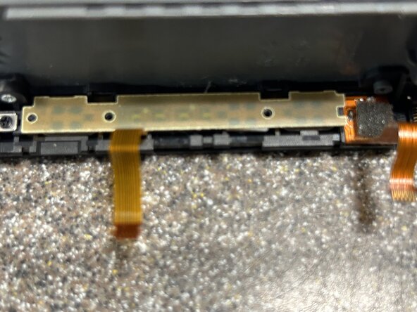 Right Joy-Con Teardown: crwdns2935265:012crwdnd2935265:02crwdnd2935265:03crwdne2935265:0