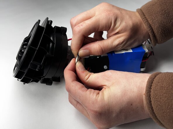 Shark UltraCyclone CH951 U4 Motor Replacement: crwdns2935265:010crwdnd2935265:02crwdnd2935265:03crwdne2935265:0