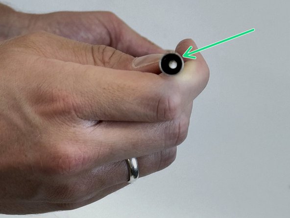 How to Replace the Tent Poles Elastic, Check the metal tips of the poles: crwdns2935265:012crwdnd2935265:02crwdnd2935265:03crwdne2935265:0