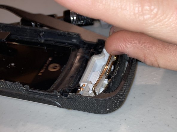 Motorola MOTOACTIV W450 Teardown, Going Deeper: crwdns2935265:09crwdnd2935265:02crwdnd2935265:03crwdne2935265:0