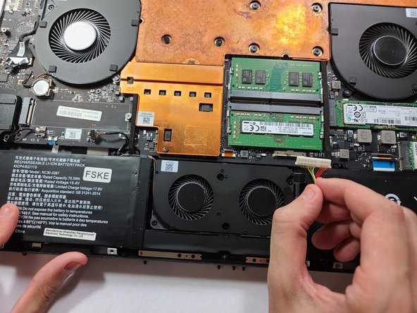 Razer Blade Pro 17 2019 Battery Replacement: crwdns2935265:05crwdnd2935265:02crwdnd2935265:02crwdne2935265:0