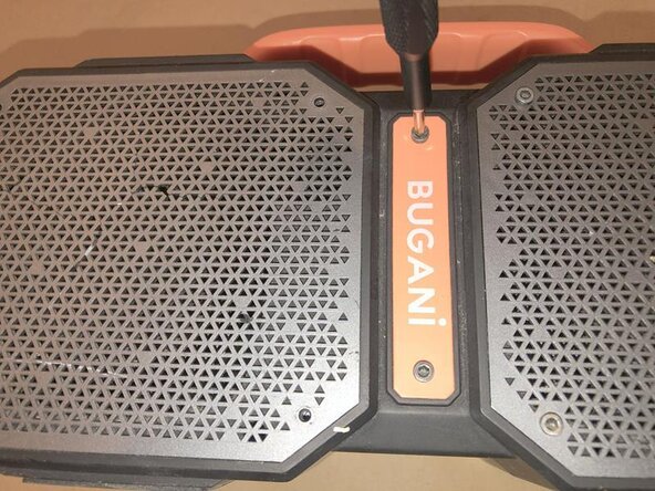 Bugani M83 wireless speaker Battery Replacement: adım 7, 3 resimden 1.