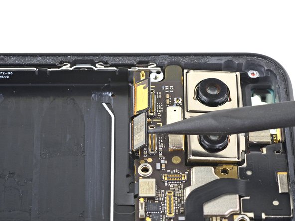 Google Pixel 4 Side Buttons Replacement, Disconnect the motherboard press connectors: crwdns2935265:033crwdnd2935265:03crwdnd2935265:03crwdne2935265:0