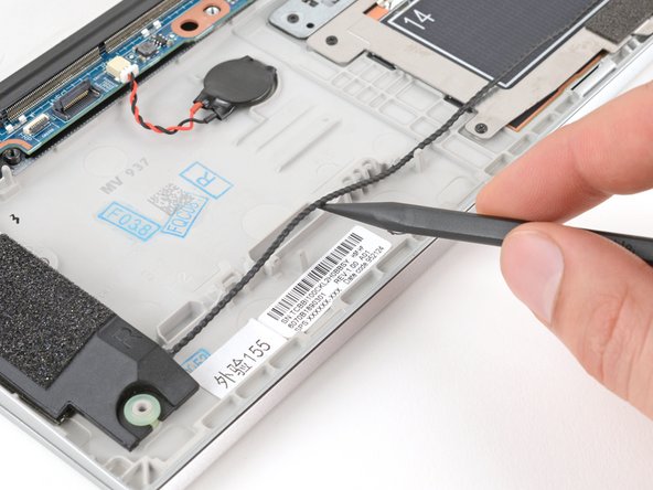 HP EliteBook 840 Aero G8 Touchpad Replacement, De‑route the speaker cable: crwdns2935265:012crwdnd2935265:02crwdnd2935265:03crwdne2935265:0