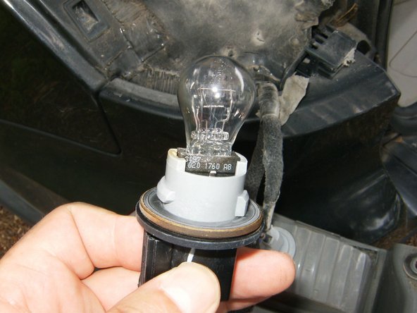 Rear Turn Signal Bulb Replacement: crwdns2935265:05crwdnd2935265:02crwdnd2935265:03crwdne2935265:0