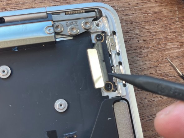 Macbook Air 13" Retina Late 2020 Model A2337 Upper Body with Integrated Keyboard Replacement, Remove USB-C jack: шаг 14, изображение 1 из 2