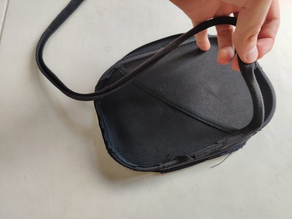 Bose QuietComfort 35 Case Zipper Replacement: crwdns2935265:017crwdnd2935265:02crwdnd2935265:03crwdne2935265:0