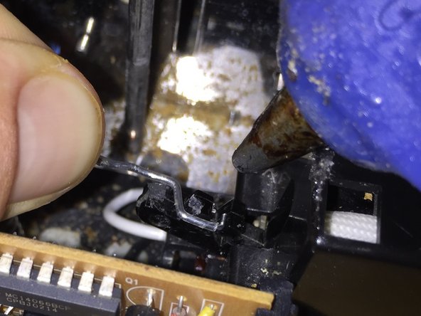 Repairing Kitchenaid KMT422CU1 Catch Lever: crwdns2935265:09crwdnd2935265:02crwdnd2935265:03crwdne2935265:0