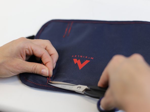 How to Fix a Broken Seam in a Camping Chair, Clean the area: crwdns2935265:03crwdnd2935265:03crwdnd2935265:03crwdne2935265:0