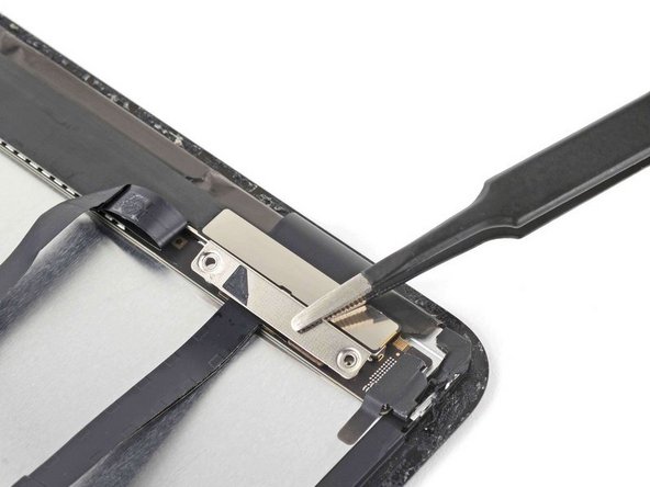 iPad Pro 11" 4th Gen Screen Replacement, Remove the Bracket: crwdns2935265:035crwdnd2935265:02crwdnd2935265:03crwdne2935265:0