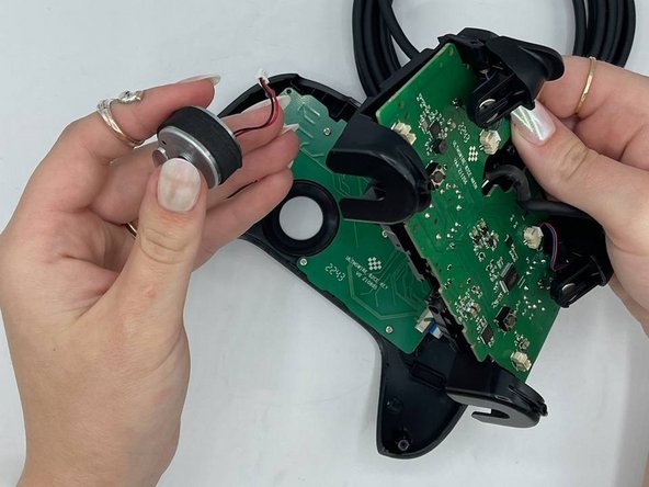 8BitDo Ultimate Wired Vibration/Rumble Motor Replacement: crwdns2935265:014crwdnd2935265:03crwdnd2935265:03crwdne2935265:0