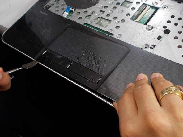 HP Pavilion 15-n210dx Speaker Replacement: crwdns2935265:011crwdnd2935265:02crwdnd2935265:02crwdne2935265:0