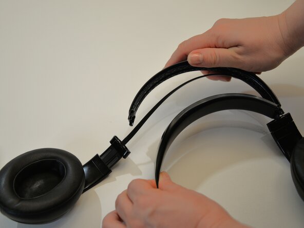 Beats Studio3 Headband Replacement: step 3, image 3 of 3