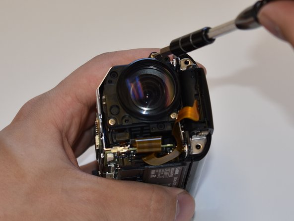 Canon Vixia HF R62 Display Panel Replacement: crwdns2935265:014crwdnd2935265:02crwdnd2935265:02crwdne2935265:0