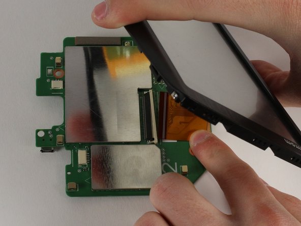 TomTom VIA 1530 TM Screen Replacement, Motherboard: crwdns2935265:06crwdnd2935265:02crwdnd2935265:02crwdne2935265:0