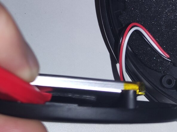 Srhythm NC25 Battery Replacement, Removing old battery: crwdns2935265:03crwdnd2935265:02crwdnd2935265:03crwdne2935265:0