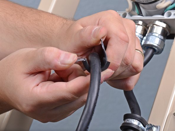 EDCO Disk Grinder 50200-HD On/Off Switch Replacement: crwdns2935265:011crwdnd2935265:02crwdnd2935265:03crwdne2935265:0