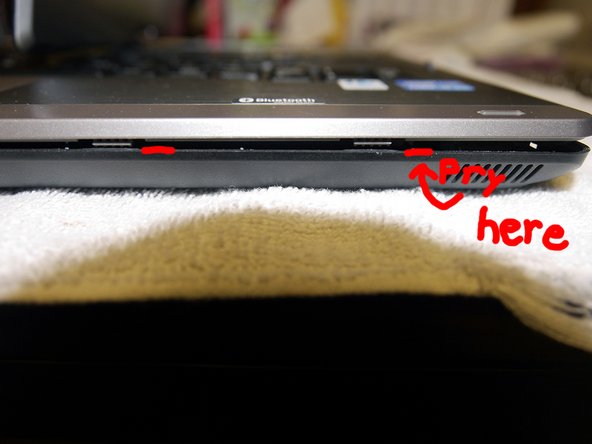 Fujitsu T902 Teardown: crwdns2935265:07crwdnd2935265:03crwdnd2935265:03crwdne2935265:0