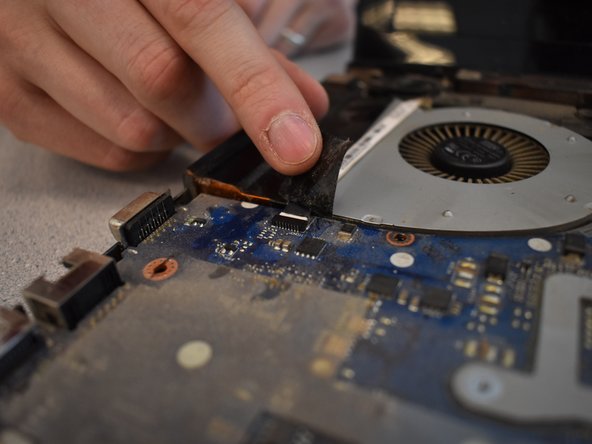 Lenovo IdeaPad Y500 Motherboard Replacement, Motherboard: step 19, image 2 of 3