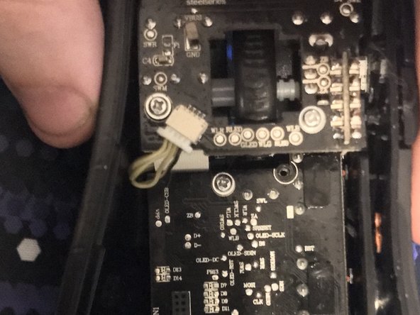 Steelseries 710 Rival Mouse Teardown: step 4, image 2 of 3