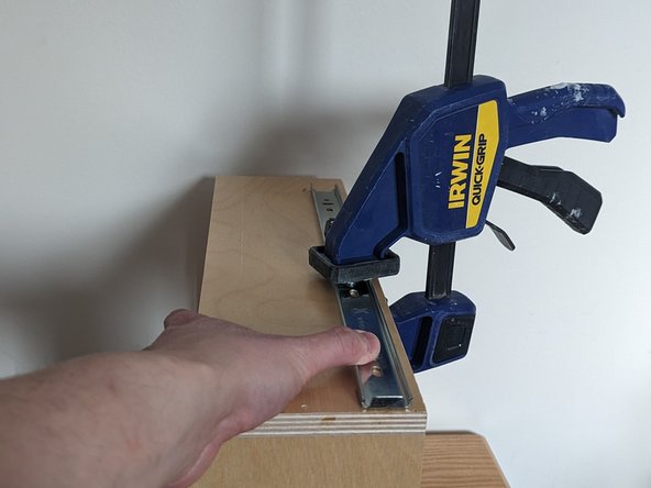 How to install Soft Close Richelieu Drawer slides: step 7, image 3 of 3