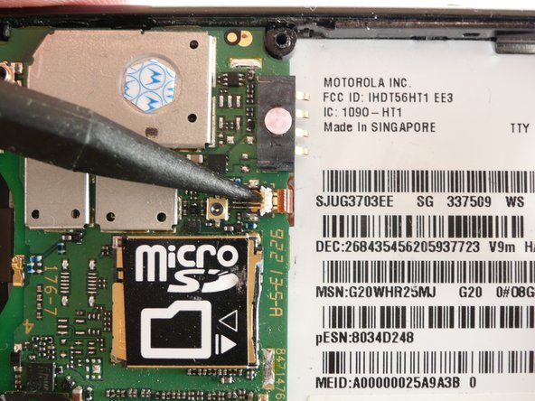 Motorola RAZR2 v9m Motherboard Replacement: crwdns2935265:013crwdnd2935265:02crwdnd2935265:03crwdne2935265:0