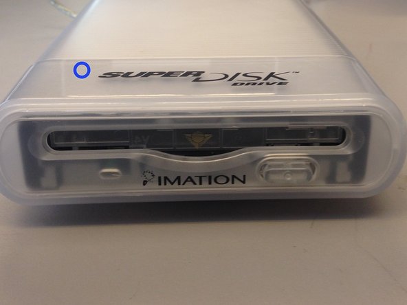 Remplacement du boîtier du lecteur de disque USB Imation Superdisk: étape 5, image 2 de 2
