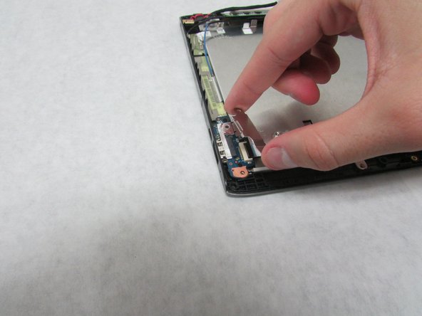 Acer Iconia Tab A501 Display Replacement: step 12, image 3 of 3
