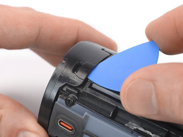 JBL Flip 5 Battery Replacement, Unclip the left passive radiator: crwdns2935265:08crwdnd2935265:03crwdnd2935265:03crwdne2935265:0