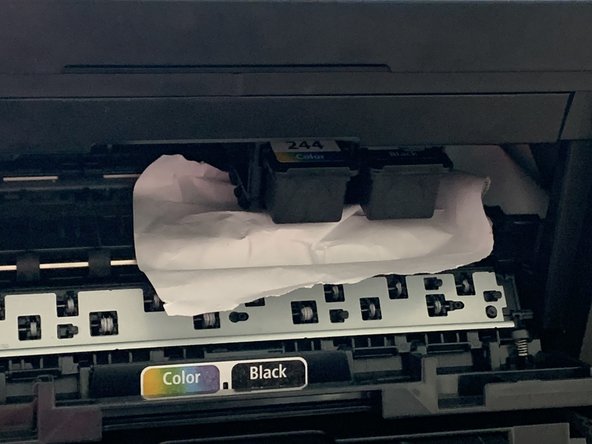 How to Fix Paper Jam in Canon Pixma TR 4520, remove any paper visible from the front tray: stap 3, afbeelding 2 van 2