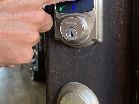 How to Reset Your Schlage Connect to Factory Settings: passo 9, immagine 3 di 3