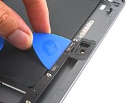 iPad 8 LTE Logic Board Replacement