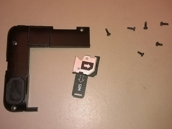 Nokia Lumia 620 Volume and Power Button Replacement: crwdns2935265:04crwdnd2935265:02crwdnd2935265:02crwdne2935265:0