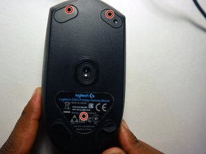 Cómo Reparar una Rueda de Desplazamiento  (Scroll) Atascada en un Ratón (mouse) Logitech G203 Prodigy