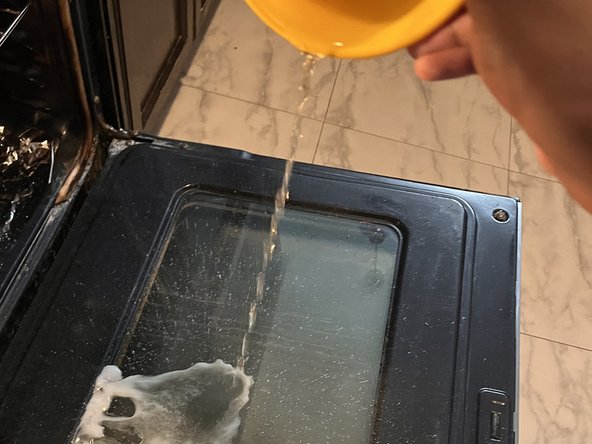 How to Clean a Clouded Glass Oven Door: crwdns2935265:03crwdnd2935265:02crwdnd2935265:03crwdne2935265:0