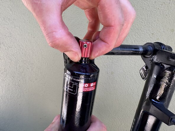 Fox32 Mountain Bike Front Air Suspension Fork Seal and Oil Replacement: étape 47, image 3 de 3