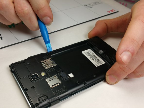 LG Optimus L9 P769 Micro-USB Port Replacement: crwdns2935265:04crwdnd2935265:02crwdnd2935265:02crwdne2935265:0