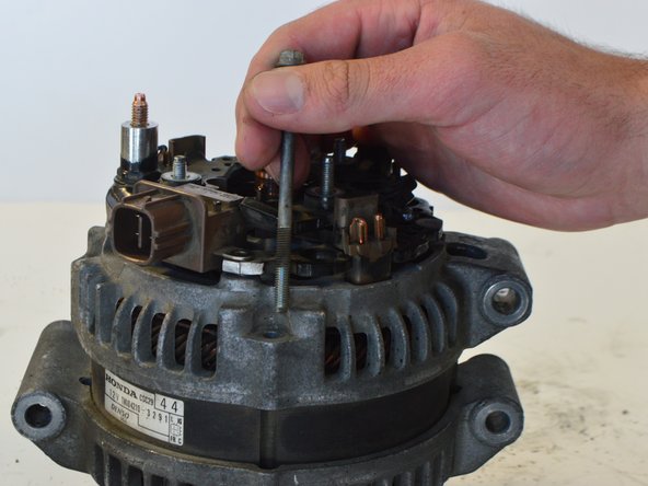 Honda CSC29 Stator Replacement, Stator: passo 9, immagine 3 di 3